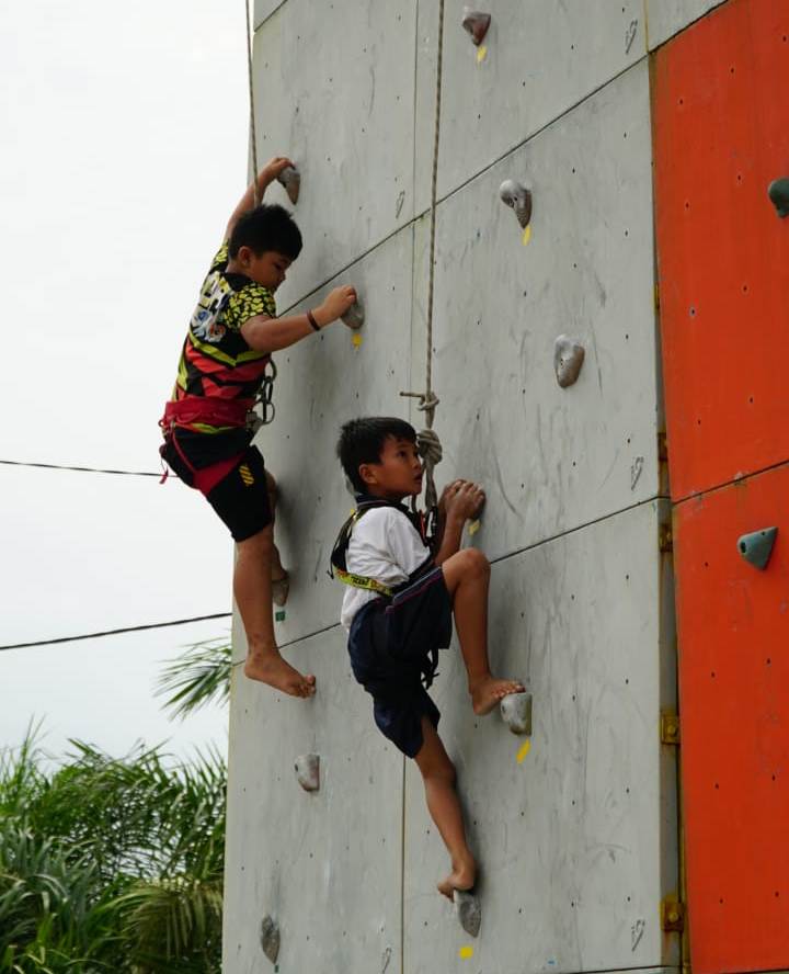 Antusiasme Warga Pangkalan Kerinci di ACRA Sport Climbing Speed & Lead Competition
